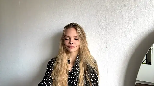 SweetAmelia69 online show from 11-04-25, 06:12