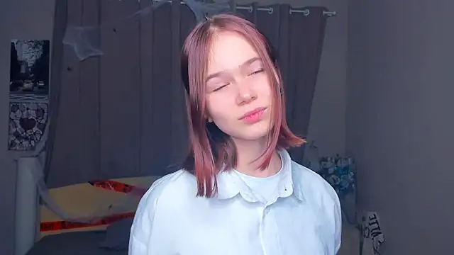 Snapshot of BlairAmmon chatting on 11-14-25, 08:46 BlairAmmon online show from 11-14-25, 08:46