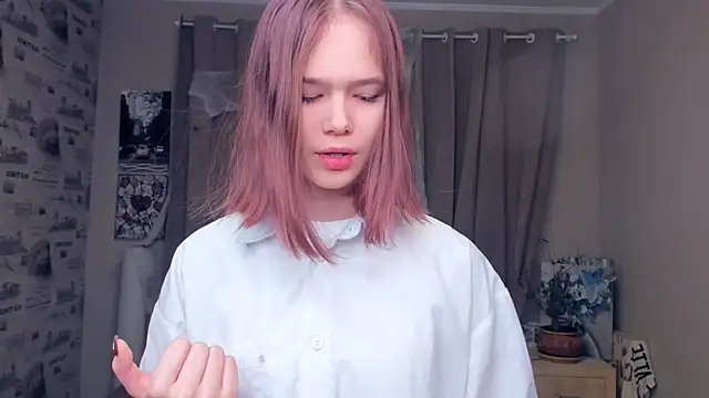 Snapshot of BlairAmmon chatting on 11-20-25, 05:18 BlairAmmon online show from 11-20-25, 05:18