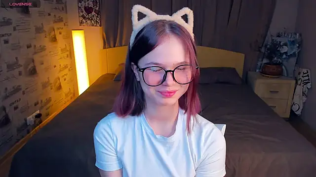 Snapshot of BlairAmmon chatting on 12-04-25, 08:45 BlairAmmon online show from 12-04-25, 08:45