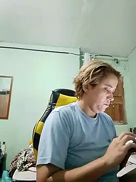 Snapshot of BIADELICIA1 chatting on 02-12-26, 09:37 BIADELICIA1 online show from 02-12-26, 09:37