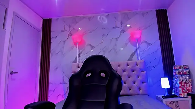 Snapshot of EsmeraldaChantre chatting on 01-07-26, 11:34 EsmeraldaChantre online show from 01-07-26, 11:34