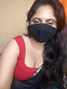 Snapshot of mouni499 chatting on 06-18-26, 09:25 mouni499 online show from 06-18-26, 09:25