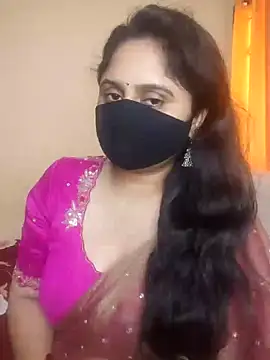 Snapshot of mouni499 chatting on 06-29-26, 08:42 mouni499 online show from 06-29-26, 08:42