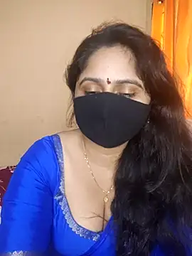 Snapshot of mouni499 chatting on 07-15-26, 10:20 mouni499 online show from 07-15-26, 10:20