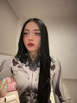 Snapshot of JIORYOvO chatting on 02-19-26, 02:51 JIORYOvO online show from 02-19-26, 02:51