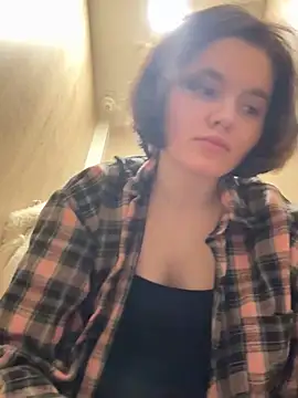 Xo Laura online show from 02-04-26, 12:00