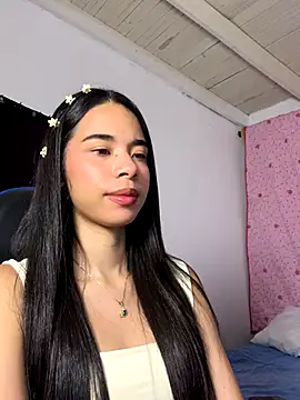 Snapshot of Milleradhara24 chatting on 11-27-25, 02:52 Milleradhara24 online show from 11-27-25, 02:52