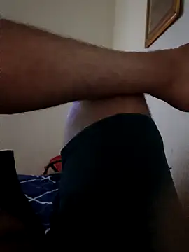 Snapshot of lucky5008 chatting on 11-02-25, 11:12 lucky5008 online show from 11-02-25, 11:12