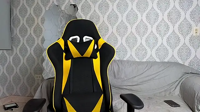 Snapshot of Boy_savoy chatting on 12-01-25, 07:24 Boy savoy online show from 12-01-25, 07:24