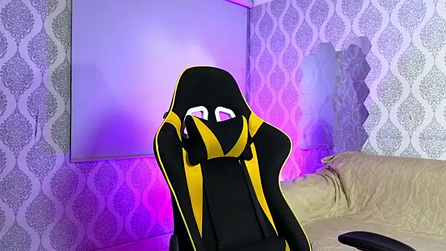 Snapshot of Boy_savoy chatting on 12-02-25, 07:25 Boy savoy online show from 12-02-25, 07:25