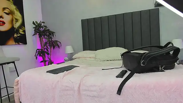 kendra london online show from 04-16-26, 11:33