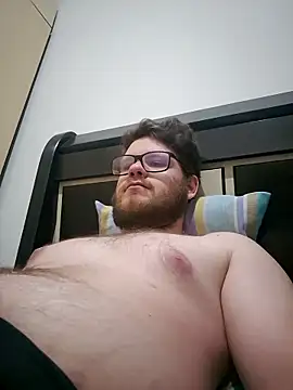 Snapshot of Purple_Mario chatting on 11-02-25, 02:14 Purple Mario online show from 11-02-25, 02:14