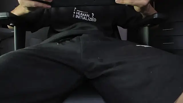 Snapshot of Lion_TNTx chatting on 12-22-25, 09:34 Lion TNTx online show from 12-22-25, 09:34