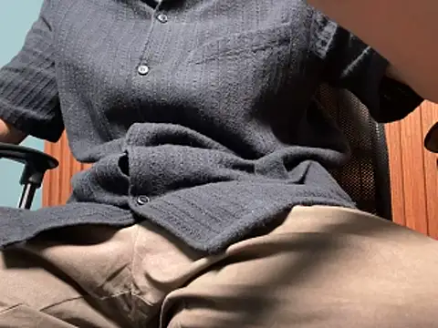 Snapshot of Lion_TNTx chatting on 03-23-26, 09:02 Lion TNTx online show from 03-23-26, 09:02