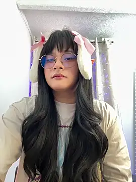 Snapshot of Omorimori chatting on 11-06-25, 05:36 Omorimori online show from 11-06-25, 05:36