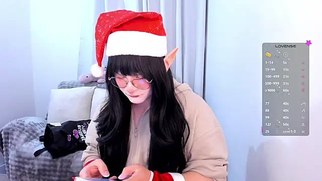 Snapshot of Omorimori chatting on 12-21-25, 02:35 Omorimori online show from 12-21-25, 02:35