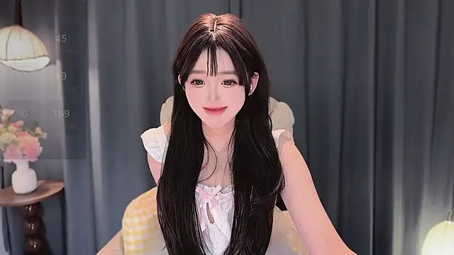 Snapshot of Yaiyigirl chatting on 02-08-26, 04:10 Yaiyigirl online show from 02-08-26, 04:10