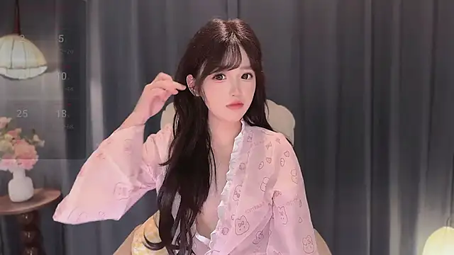 Yaiyigirl online show from 04-19-26, 06:10