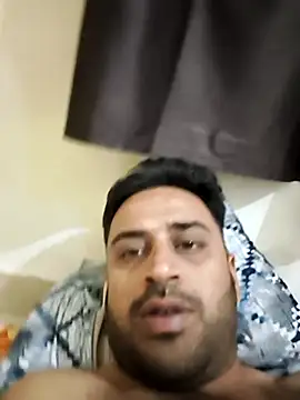 Snapshot of ITZ_GURU chatting on 11-18-25, 08:13 ITZ GURU online show from 11-18-25, 08:13