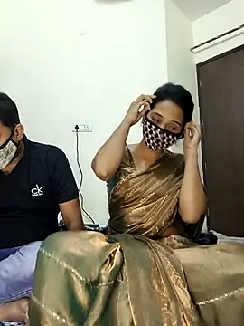 Snapshot of ITZ_GURU chatting on 12-14-25, 04:56 ITZ GURU online show from 12-14-25, 04:56