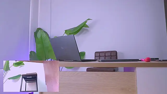 nylonisabella online show from 03-01-26, 07:05