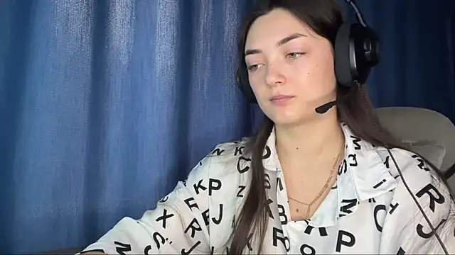 TwotyBright online show from 12-15-25, 06:06