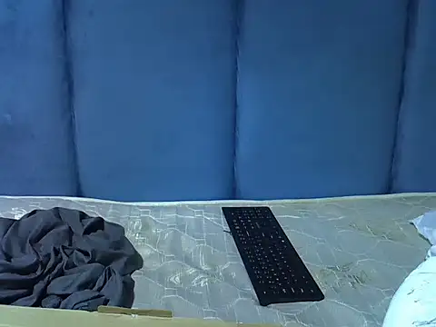 dutchees00 online show from 11-06-25, 10:27