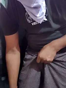 Snapshot of rahulkumaragarwal chatting on 11-04-25, 12:10 rahulkumaragarwal online show from 11-04-25, 12:10