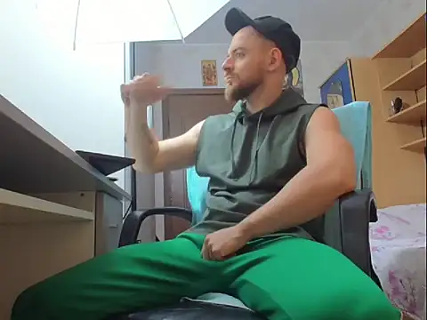 Snapshot of Ryanstone_ chatting on 11-06-25, 03:51 Ryanstone online show from 11-06-25, 03:51