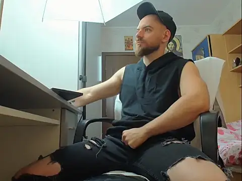 Snapshot of Ryanstone_ chatting on 11-20-25, 06:35 Ryanstone online show from 11-20-25, 06:35