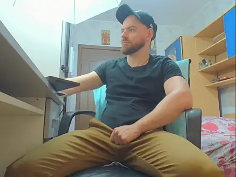 Snapshot of Ryanstone_ chatting on 01-10-26, 05:42 Ryanstone online show from 01-10-26, 05:42