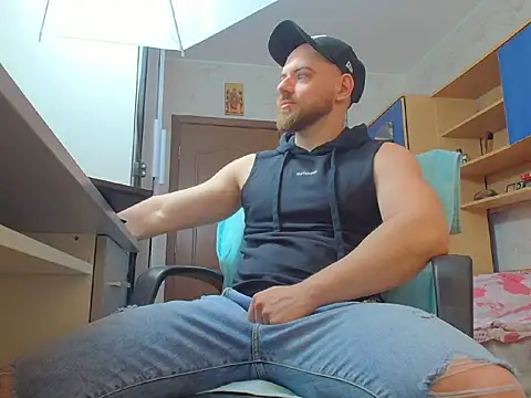 Snapshot of Ryanstone_ chatting on 02-23-26, 06:44 Ryanstone online show from 02-23-26, 06:44