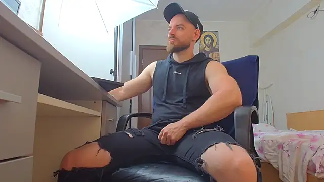 Ryanstone  online show from 05-22-26, 04:52