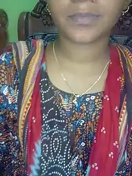 Snapshot of Neha533 chatting on 07-09-26, 05:28 Neha533 online show from 07-09-26, 05:28