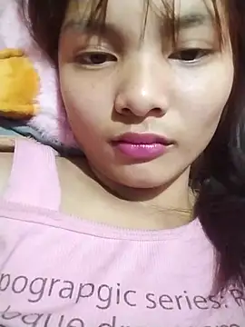 Snapshot of Ye_n chatting on 11-20-25, 02:45 Ye n online show from 11-20-25, 02:45