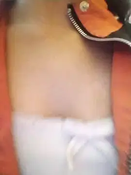 Snapshot of Ye_n chatting on 12-15-25, 06:17 Ye n online show from 12-15-25, 06:17