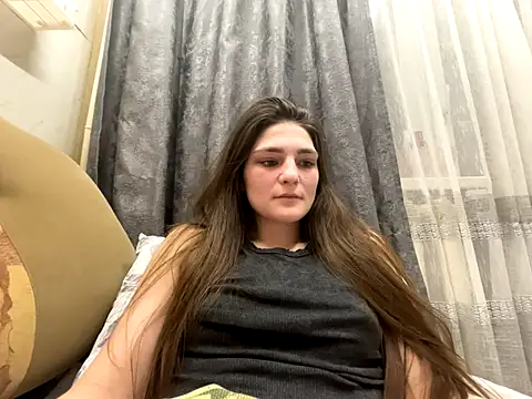 Snapshot of HelgaMun chatting on 11-07-25, 03:17 HelgaMun online show from 11-07-25, 03:17