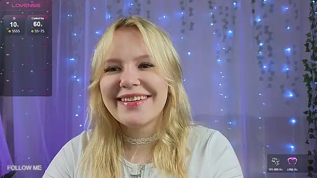 Mila wxw online show from 11-08-25, 01:22