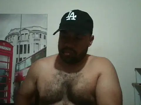 Snapshot of Ramses_36 chatting on 11-18-25, 02:50 Ramses 36 online show from 11-18-25, 02:50