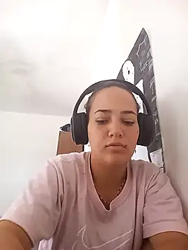 Snapshot of Keti_marques84 chatting on 01-16-26, 06:01 Keti marques84 online show from 01-16-26, 06:01