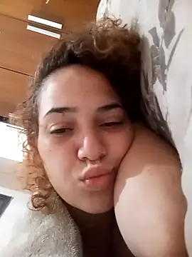 Snapshot of Keti_marques84 chatting on 02-12-26, 11:27 Keti marques84 online show from 02-12-26, 11:27