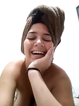 Snapshot of Keti_marques84 chatting on 02-17-26, 12:01 Keti marques84 online show from 02-17-26, 12:01