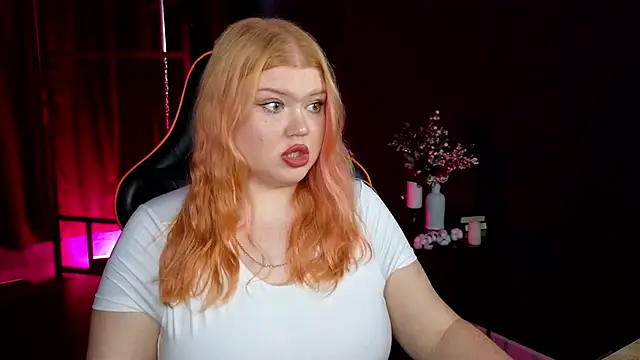 Snapshot of AriettaHeart chatting on 12-18-25, 10:32 AriettaHeart online show from 12-18-25, 10:32