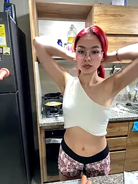 Snapshot of rossyhonney chatting on 11-29-25, 02:25 rossyhonney online show from 11-29-25, 02:25