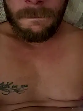 Snapshot of bkuterbach2015 chatting on 01-06-26, 04:11 bkuterbach2015 online show from 01-06-26, 04:11