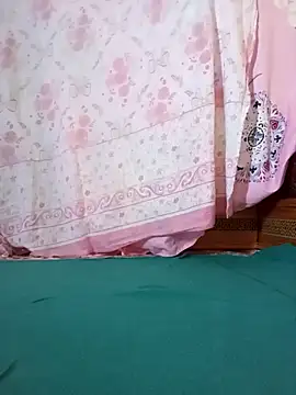 Snapshot of sdlmona chatting on 11-07-25, 01:11 sdlmona online show from 11-07-25, 01:11