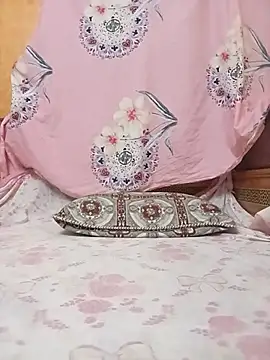 Snapshot of sdlmona chatting on 11-16-25, 02:06 sdlmona online show from 11-16-25, 02:06