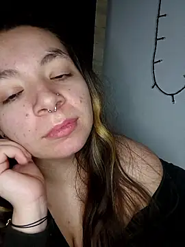 Snapshot of Baby_Myla chatting on 01-17-26, 08:45 Baby Myla online show from 01-17-26, 08:45