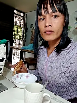 PaulinaLondra2 online show from 11-26-25, 12:28